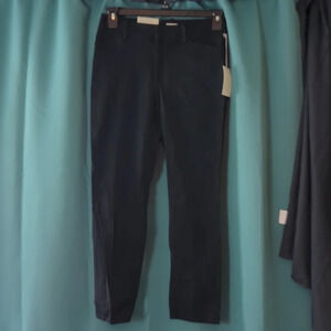 A New Day Pants, size 4, Skinny Ankle. NWT